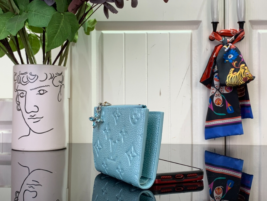 루이비통 리사 월릿 M12536 911.51.5cm 스카이 블루3.jpg