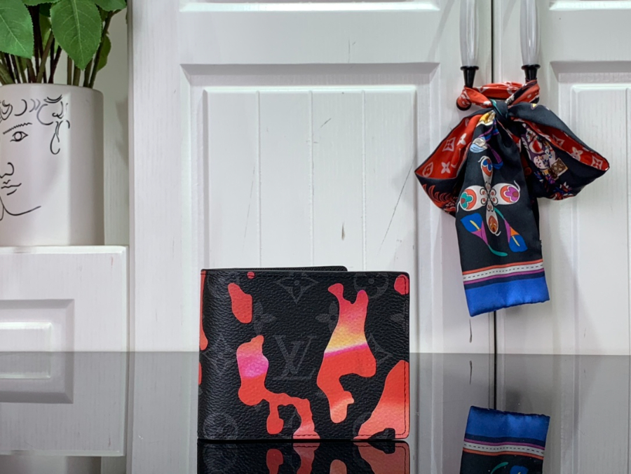 루이비통 멀티플 월릿 반지갑 11.591.5cm M81750 2컬러1.jpg