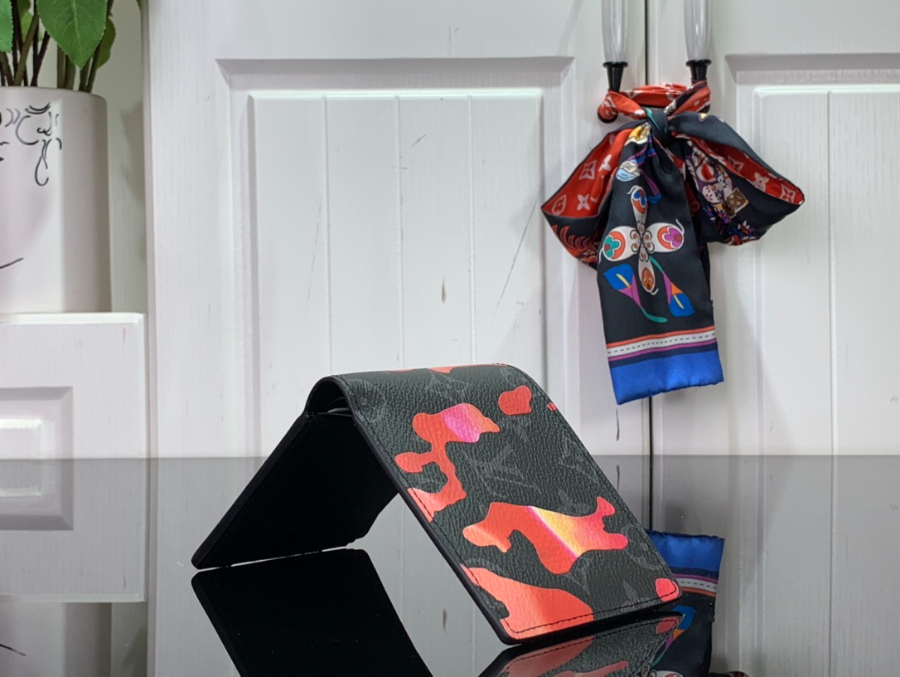 루이비통 멀티플 월릿 반지갑 11.591.5cm M81750 2컬러4.jpg