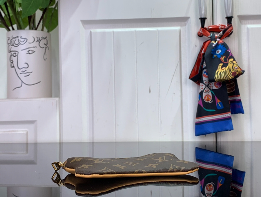 루이비통 본 키 파우치 M12616 90.514.8cm4.jpg