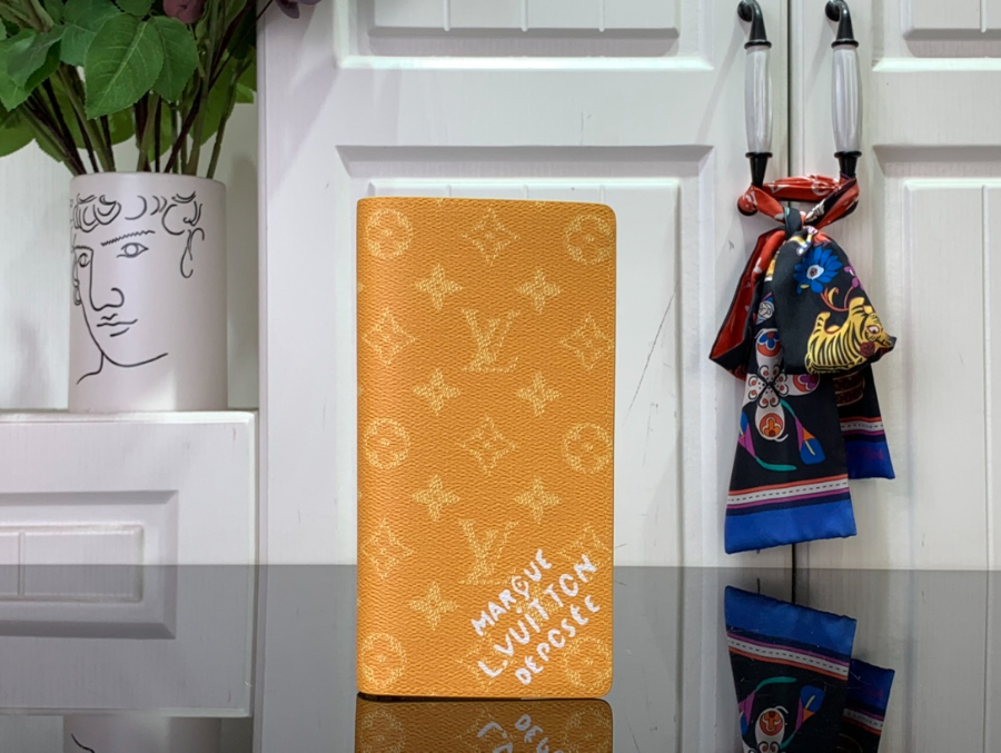 루이비통 브라짜 장지갑 M12656 19210cm 옐로우1.jpg