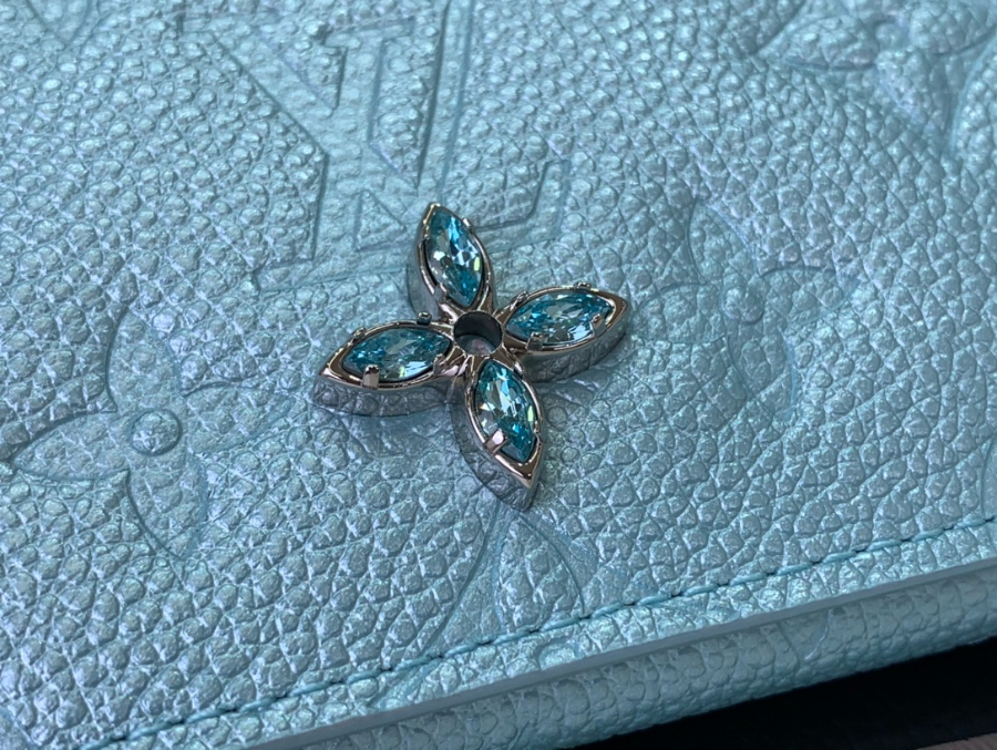 루이비통 비즈니스 카드 홀더 M12177 8110.5cm 스카이 블루7.jpg