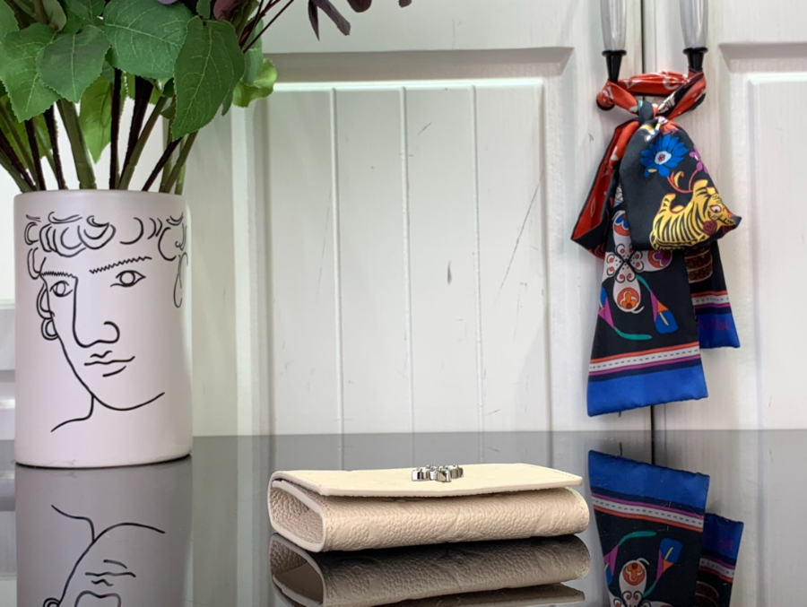 루이비통 비즈니스 카드 홀더 M12177 8110.5cm 크림4.jpg