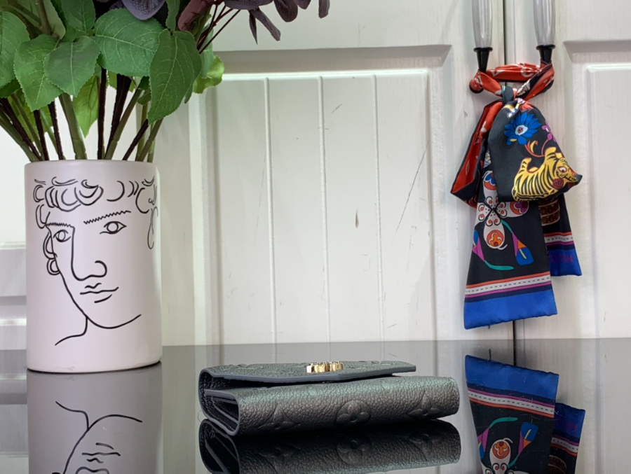 루이비통 빅토린 월릿 M12746 129.52.5cm 그레이5.jpg