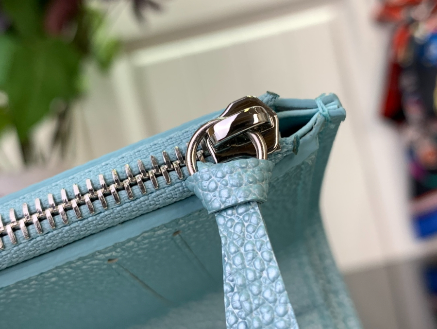 루이비통 빅토린 월릿 M12746 129.52.5cm 스카이 블루7.jpg