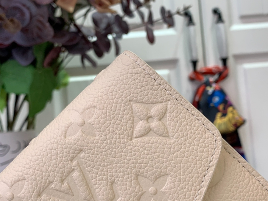 루이비통 사라 지갑 M12172 1910.52cm 크림7.jpg