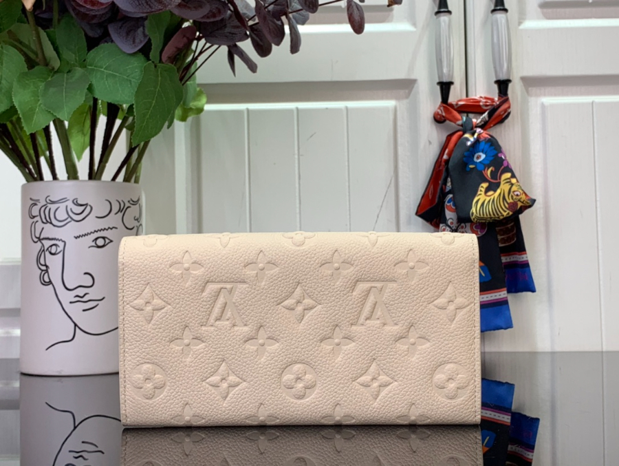 루이비통 사라 지갑 M12172 1910.52cm 크림2.jpg