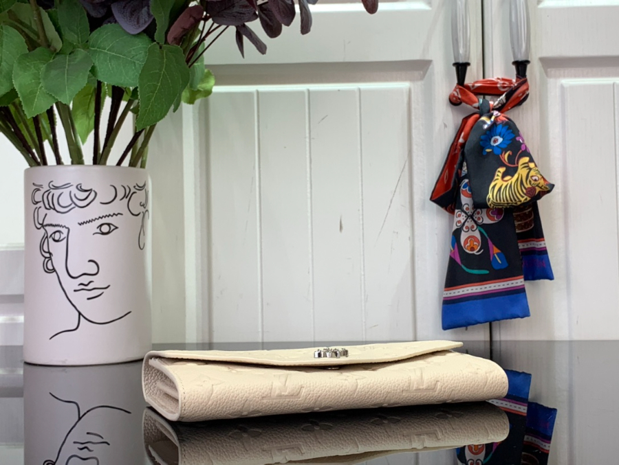 루이비통 사라 지갑 M12172 1910.52cm 크림4.jpg