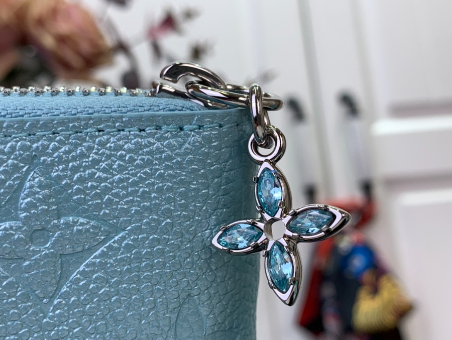 루이비통 지피 장지갑 M12680 19.510.52.5cm 스카이 블루6.jpg