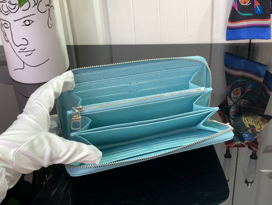 루이비통 지피 장지갑 M12680 19.510.52.5cm 스카이 블루5.jpg