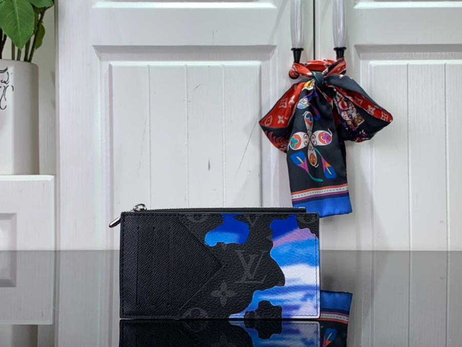 루이비통 코인 카드홀더 814.51cm M81751 1컬러1.jpg