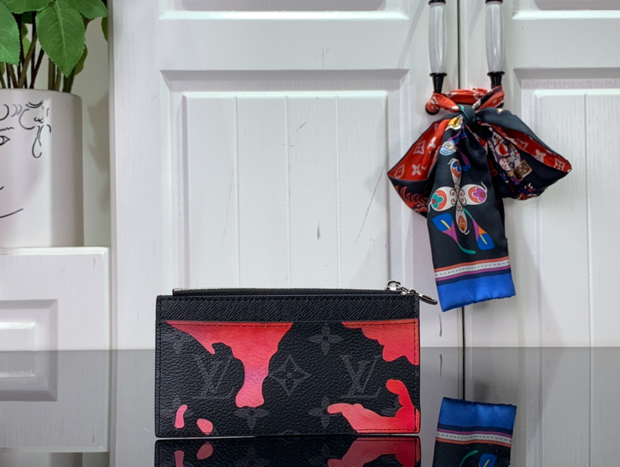 루이비통 코인 카드홀더 814.51cm M81751 2컬러2.jpg