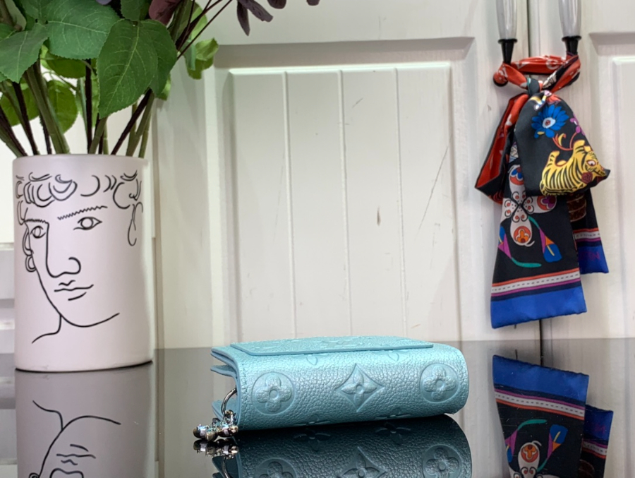 루이비통 클레아 월릿 M12188 118.53.5cm 스카이 블루5.jpg