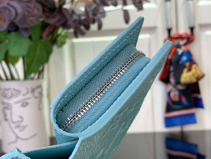 루이비통 클레아 월릿 M12188 118.53.5cm 스카이 블루7.jpg