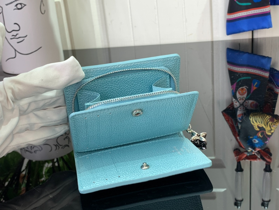 루이비통 클레아 월릿 M12188 118.53.5cm 스카이 블루6.jpg