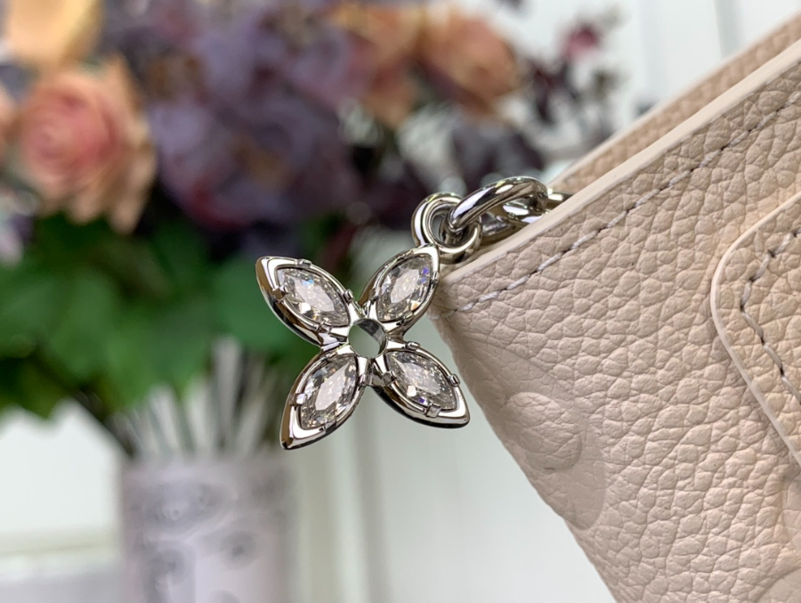 루이비통 클레아 월릿 M12188 118.53.5cm 크림7.jpg