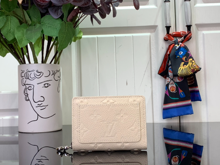 루이비통 클레아 월릿 M12188 118.53.5cm 크림2.jpg