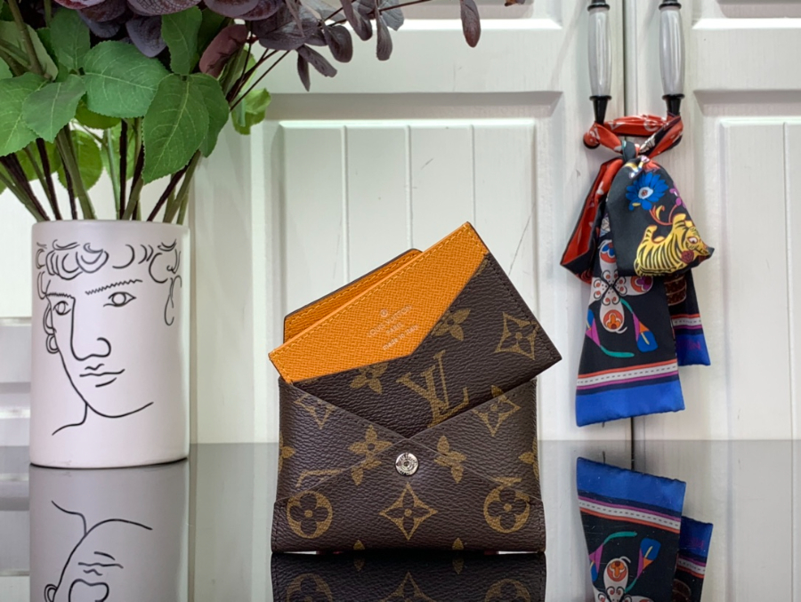 루이비통 키리가미 카드 롤더 M12793 7.51.511cm 옐로우1.jpg