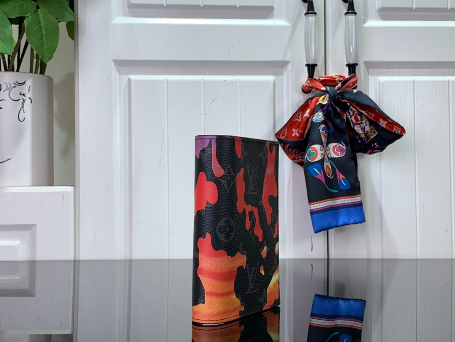 루이비통 패스포트 여권지갑 10142.5cm M62089 1컬러3.jpg