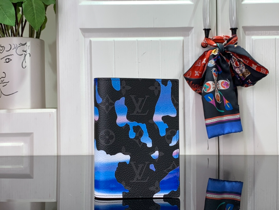 루이비통 패스포트 여권지갑 10142.5cm M62089 2컬러2.jpg