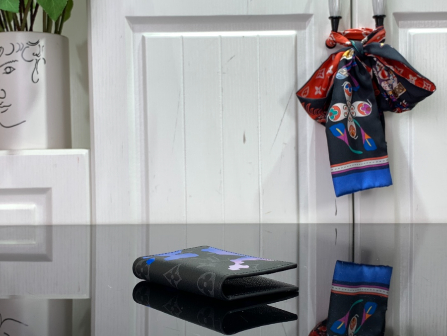 루이비통 포켓 오거나이저 7.511.11cm M81784 1컬러6.jpg