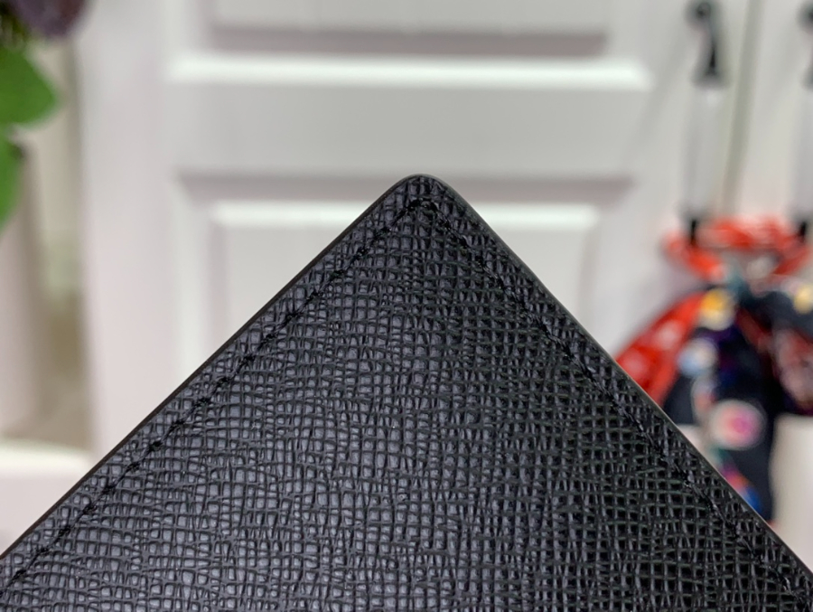 루이비통 포켓 오거나이저 7.511.11cm M81784 2컬러8.jpg