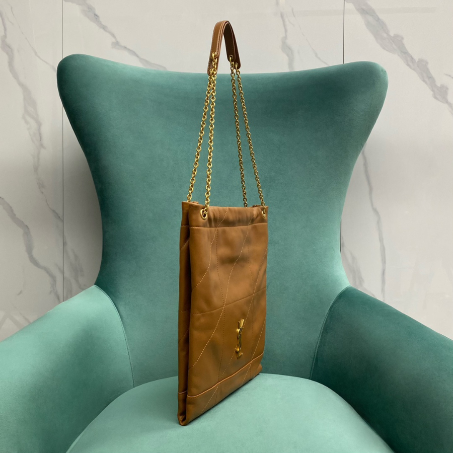 생로랑 램스킨 소재의 JAMIE POCHON 781666 28233cm 브라운3.jpg