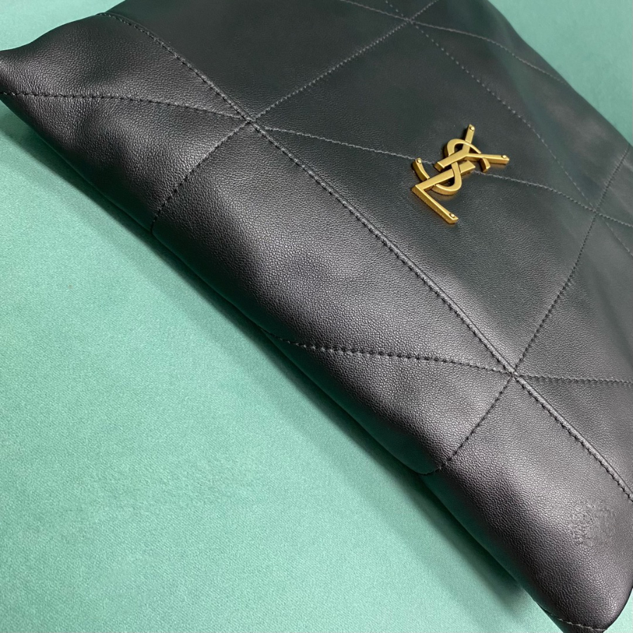 생로랑 램스킨 소재의 JAMIE POCHON 781666 28233cm 블랙4.jpg
