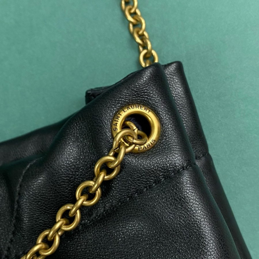 생로랑 램스킨 소재의 JAMIE POCHON 781666 28233cm 블랙6.jpg