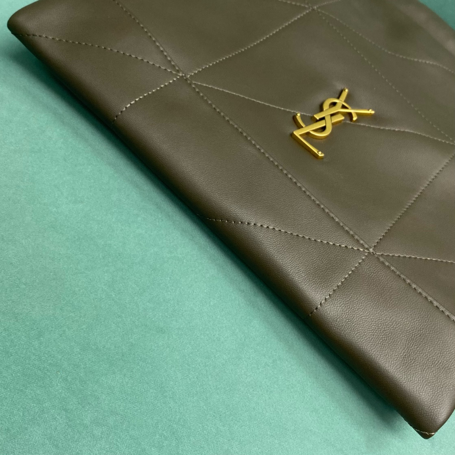 생로랑 램스킨 소재의 JAMIE POCHON 781666 28233cm 올리브6.jpg