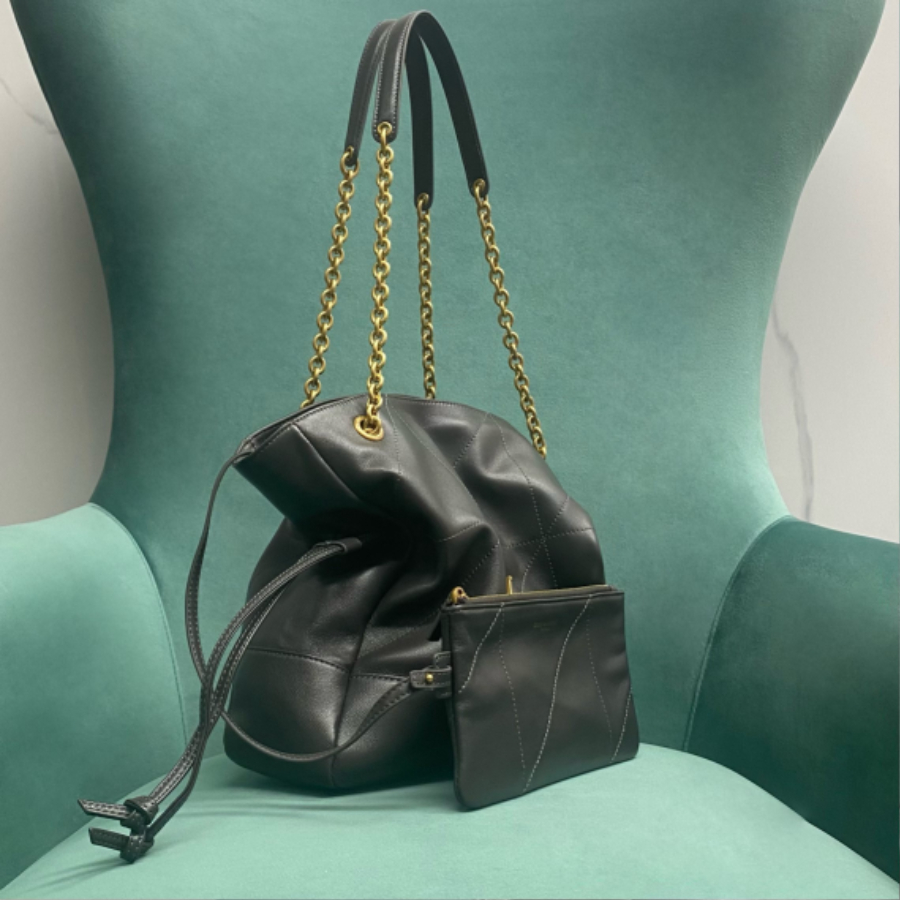 생로랑 램스킨 소재의 JAMIE 스몰 쇼퍼 833948 272911cm 다크 그레이04.jpg