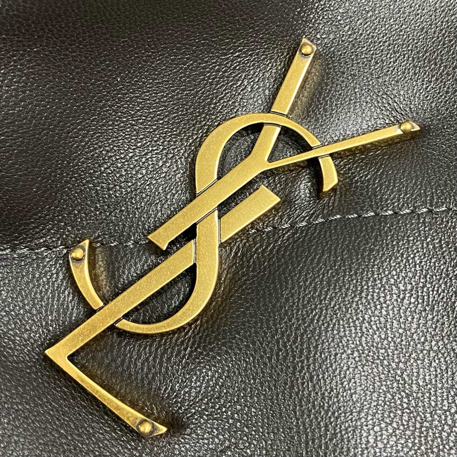 생로랑 램스킨 소재의 JAMIE 토트 809824 34935cm 다크 그레이05.jpg