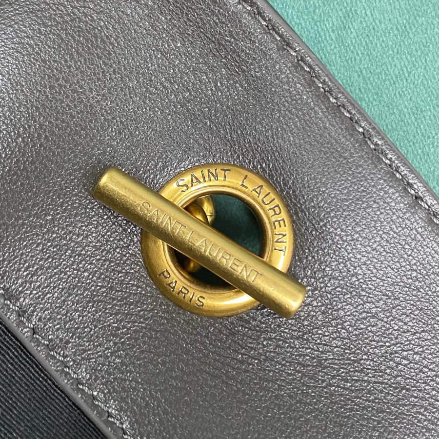 생로랑 램스킨 소재의 JAMIE 토트 809824 34935cm 다크 그레이09.jpg