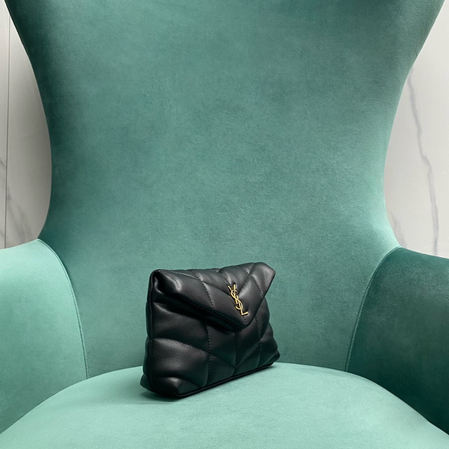 생로랑 루루 푸퍼 파우치 클러치 650880 18.5412cm 블랙3.jpg