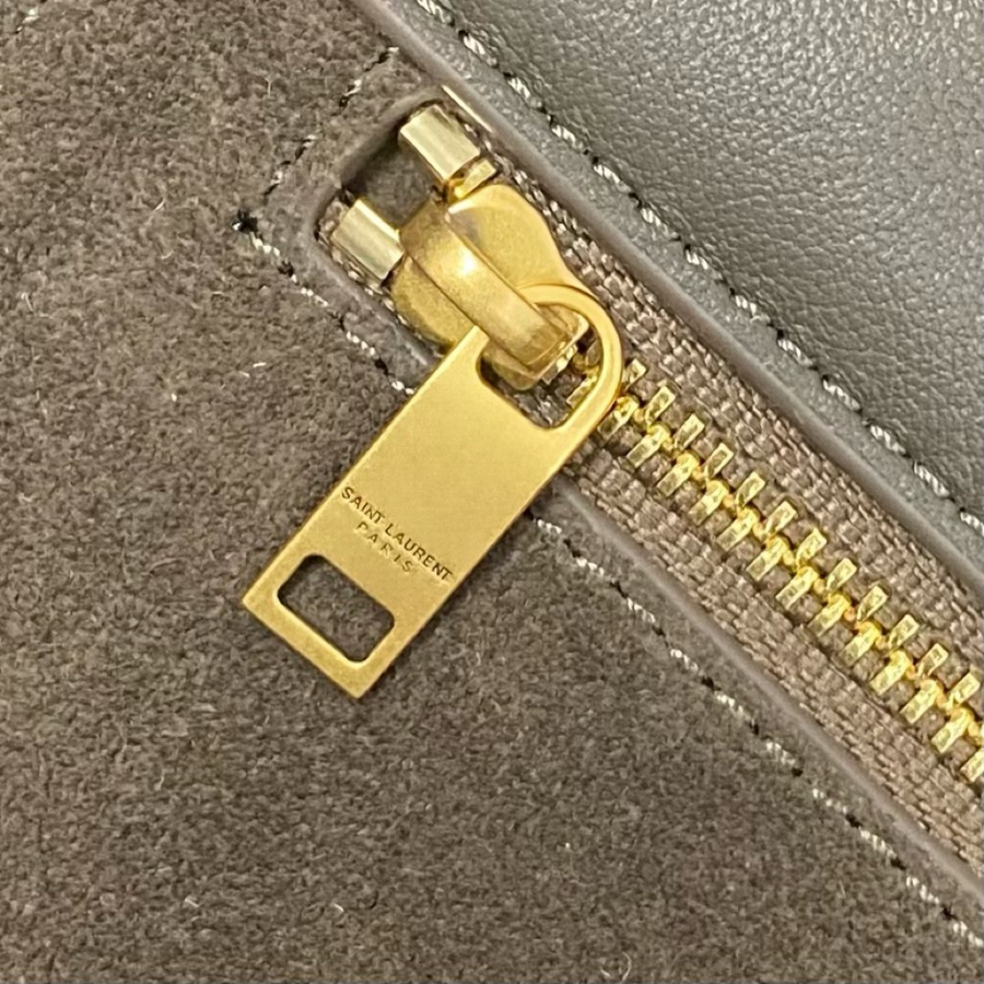 생로랑 르 5 아 7 베아 스웨이드 라이트 머스크 763435 501828cm6.jpg