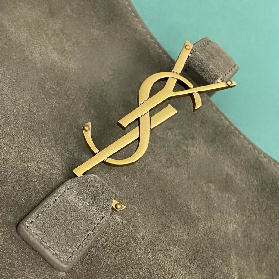 생로랑 르 5 아 7 베아 스웨이드 라이트 머스크 763435 501828cm7.jpg