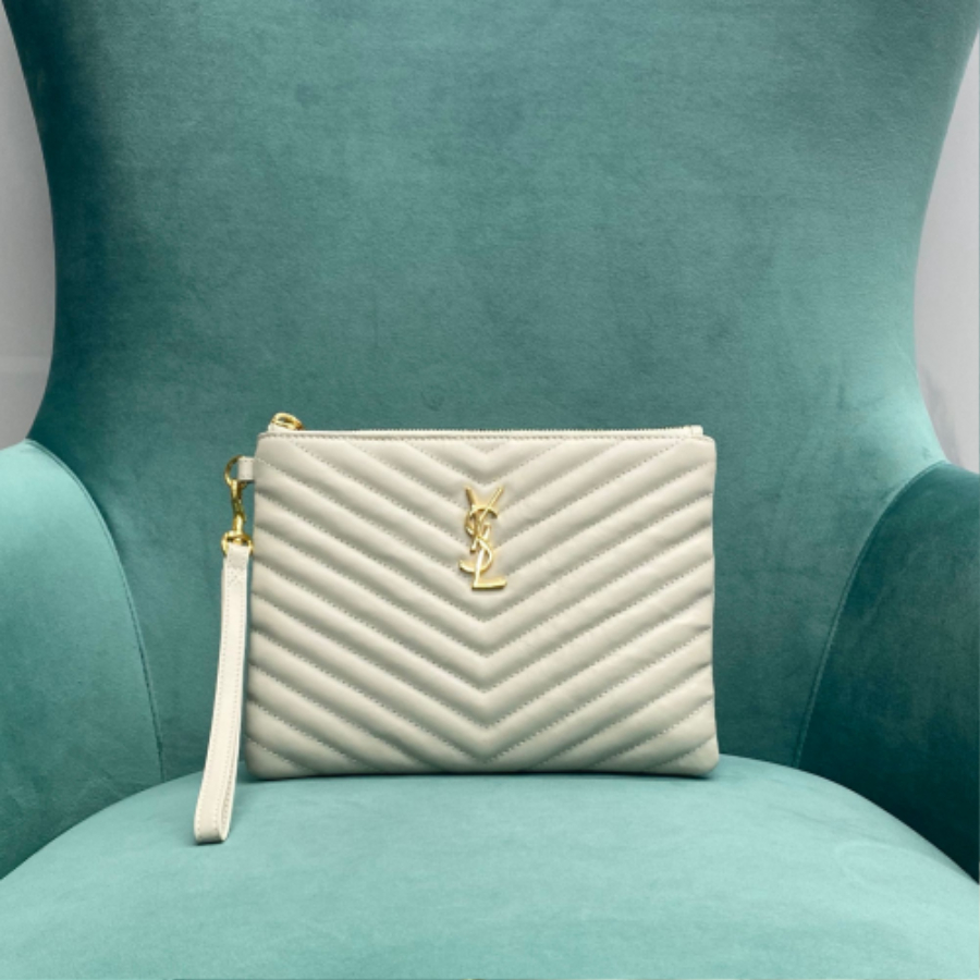 생로랑 마틀라세 가죽 소재의 모노그램 생 로랑 파우치 379039 241.517.5cm 화이트 스몰1.jpg