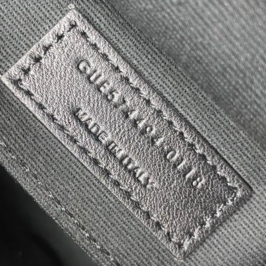 생로랑 마틀라세 카메라 백 574494 23616cm 와인8.jpg