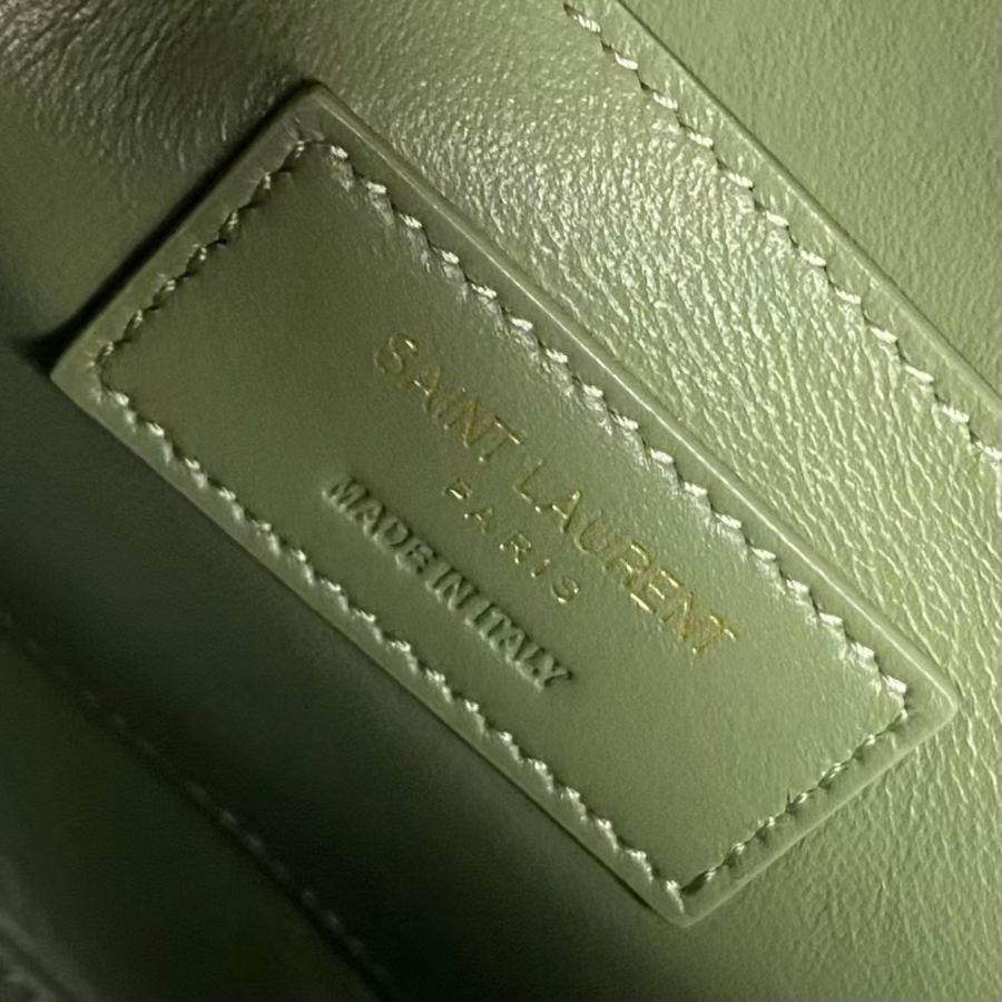 생로랑 맨하탄 스몰 MANHATTAN 인 박스 675626 246.517cm 그린9.jpg
