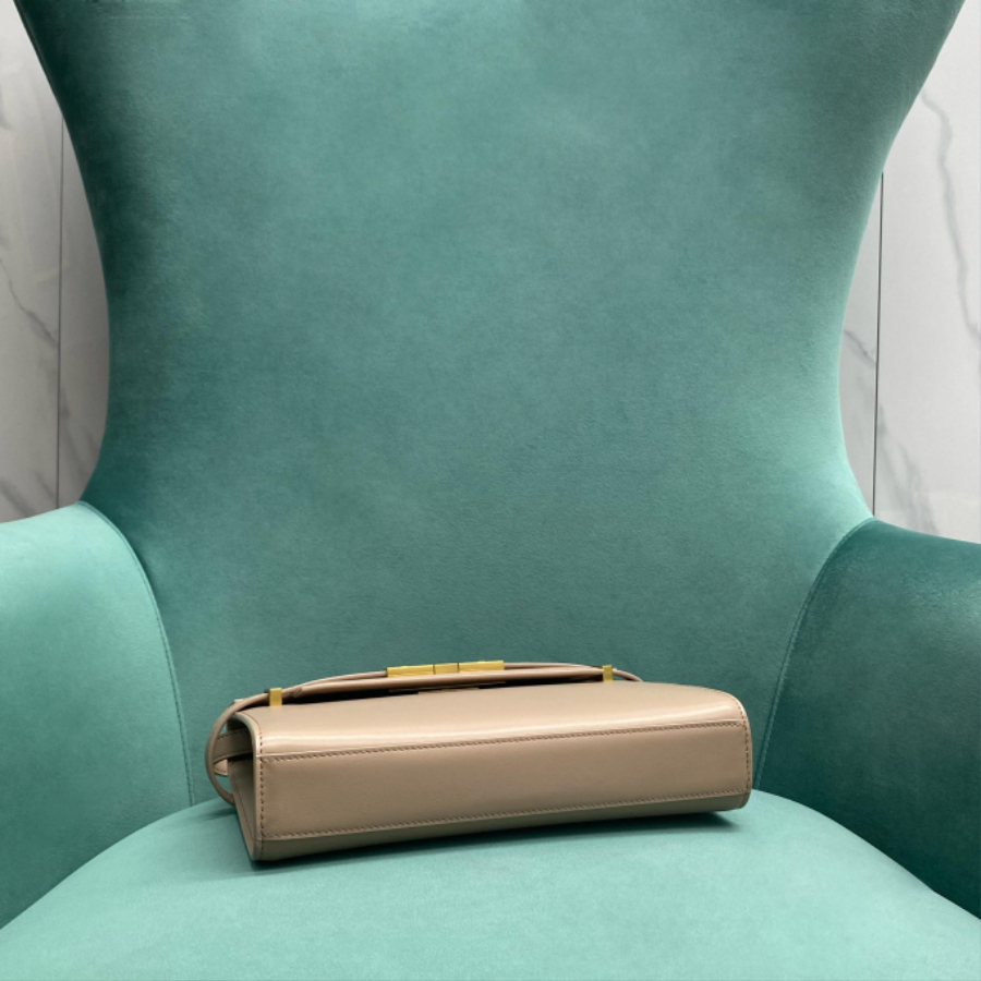 생로랑 맨하탄 스몰 MANHATTAN 인 박스 675626 246.517cm 라이트 갈색4.jpg