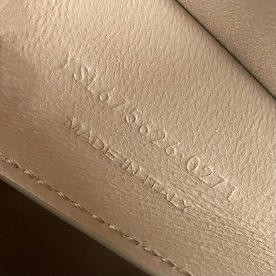 생로랑 맨하탄 스몰 MANHATTAN 인 박스 675626 246.517cm 라이트 갈색8.jpg