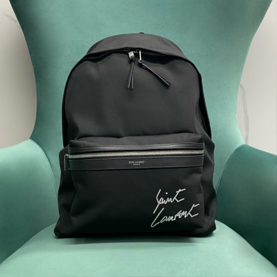 생로랑 모노그램 자수 캔버스 백팩 559568 314122cm 블랙01.jpg