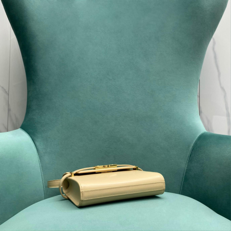 생로랑 박스 생 로랑 MANHATTAN 맨하탄 미니 727766 19414cm 베이지4.jpg