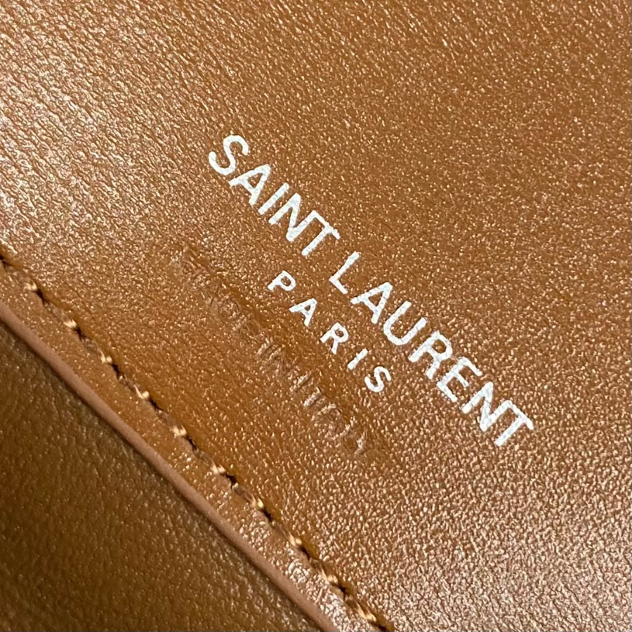 생로랑 부드러운 가죽 소재의 SOLFERINO 미니 백 753963 11418cm 브라운9.jpg