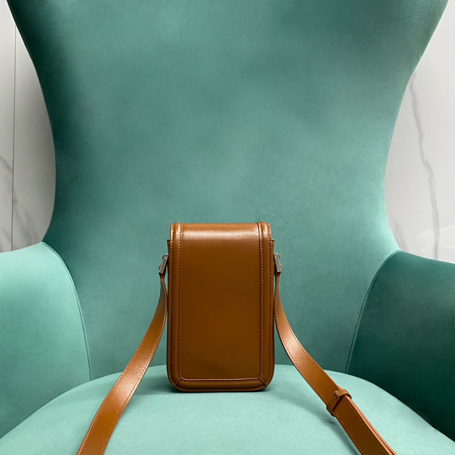 생로랑 부드러운 가죽 소재의 SOLFERINO 미니 백 753963 11418cm 브라운2.jpg