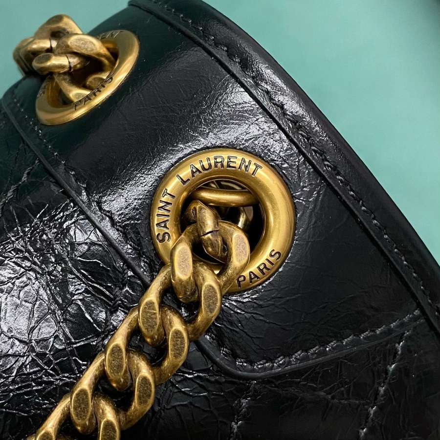 생로랑 빈티지 가죽 소재 NIKI 미디엄 633158 281420cm 블랙 금장09.jpg