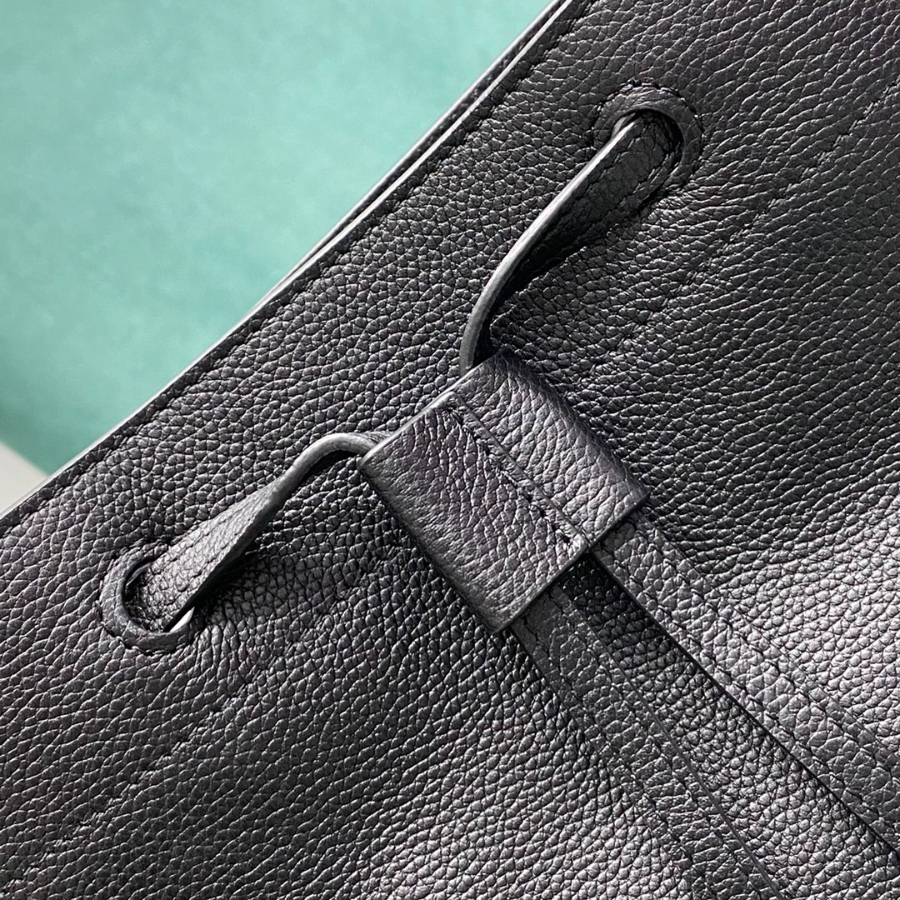 생로랑 삭 드 주르 백팩 그레인 레더 블랙 480585 291437.5cm07.jpg