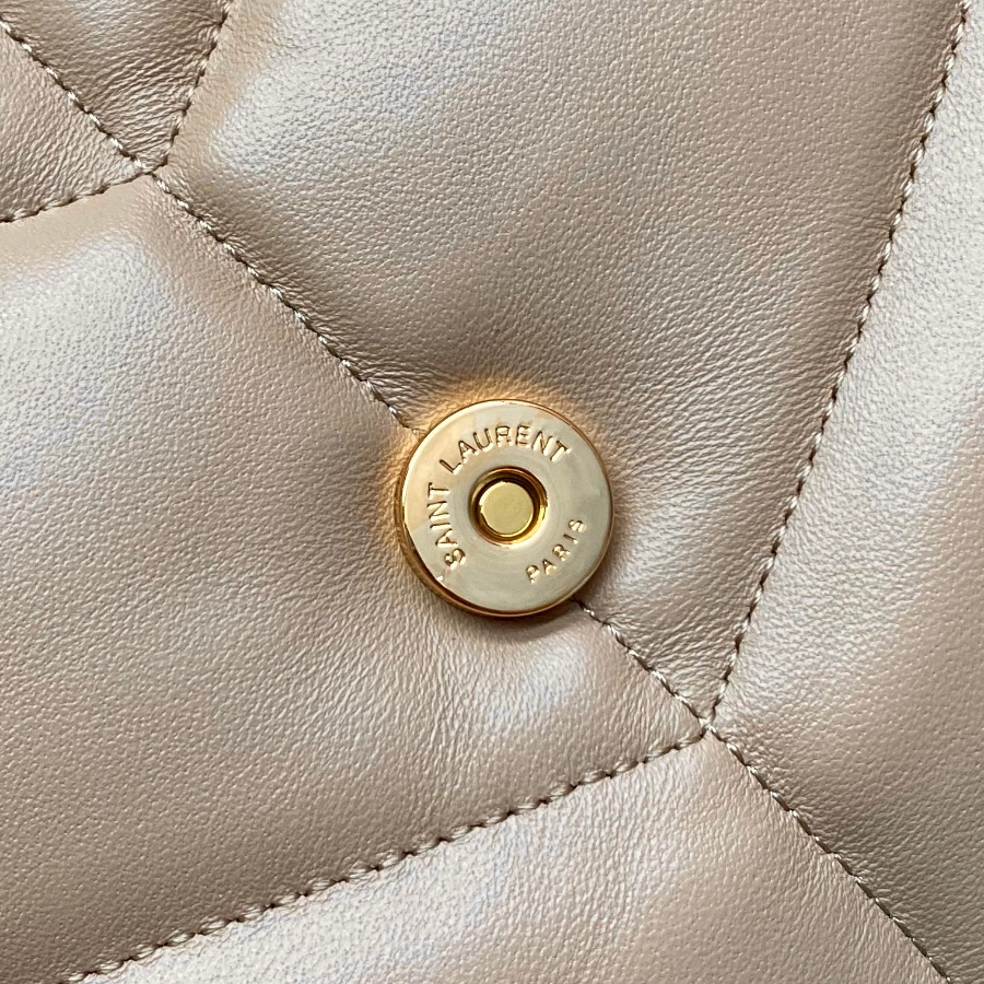 생로랑 생로랑 나파 퀼팅 소재 PUFFER 577475 331424cm 다크 베이지 금장07.jpg