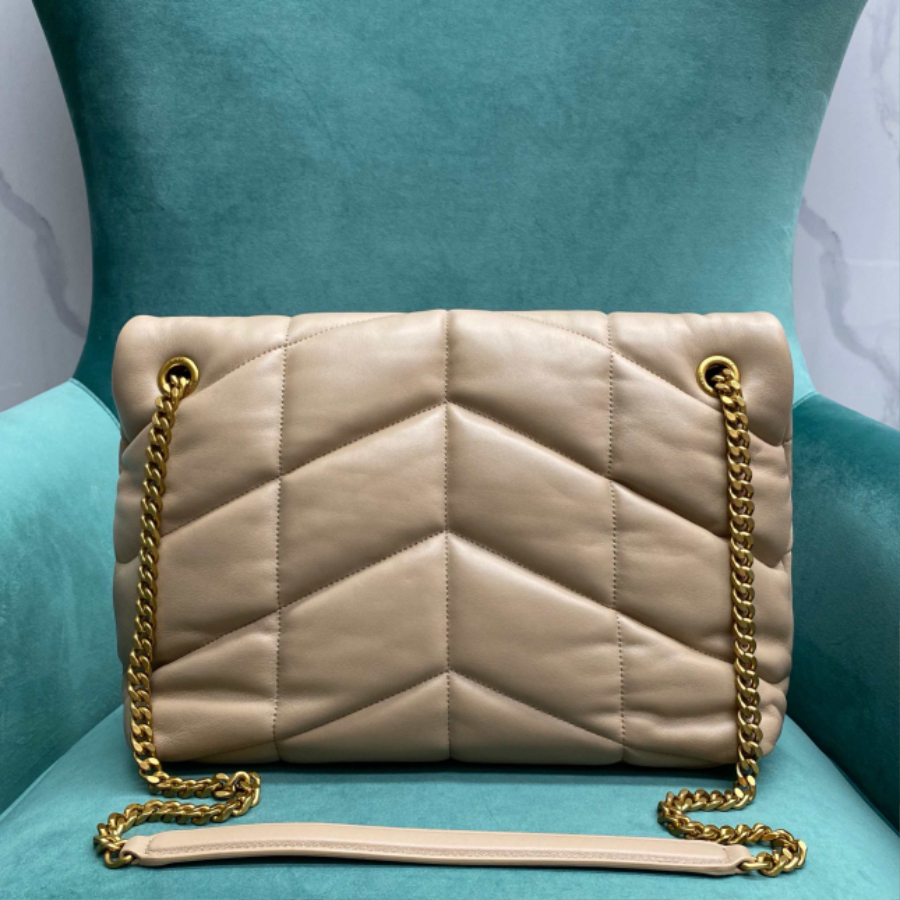 생로랑 생로랑 나파 퀼팅 소재 PUFFER 577475 331424cm 다크 베이지 금장02.jpg