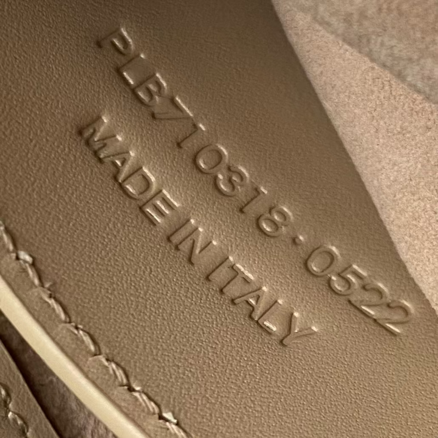 생로랑 스무스 가죽 소재 5 A 7 미니 710318 18.5411cm 다크 베이지8.jpg